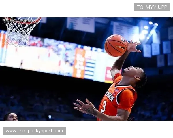 雪城大学新秀在队内对抗连砍15分